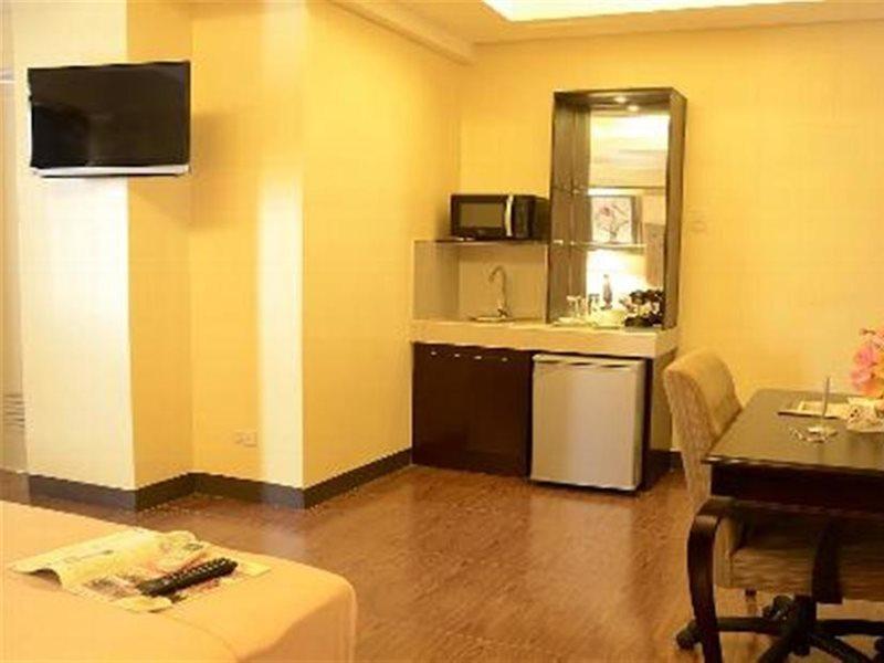 Silver Oaks Suites & Hotel Manila Exterior foto
