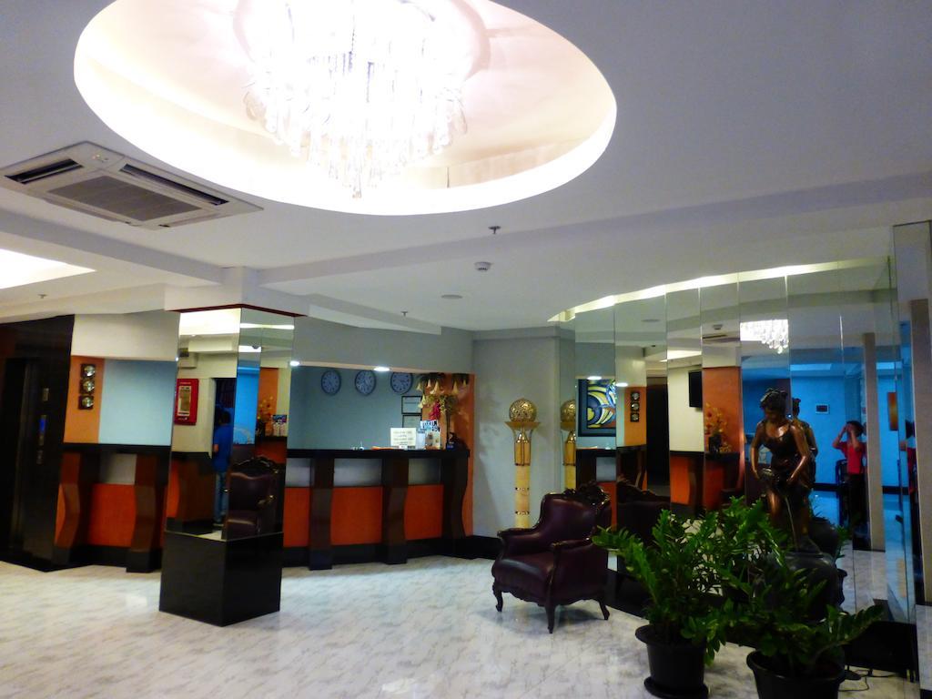 Silver Oaks Suites & Hotel Manila Exterior foto